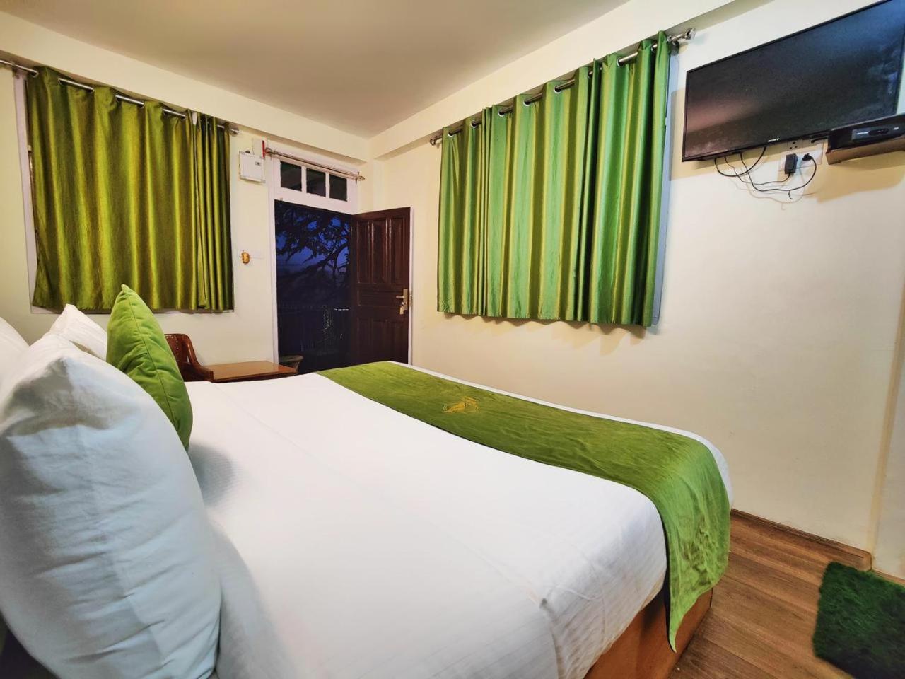 Jakhu Vibes Shimla Extérieur photo